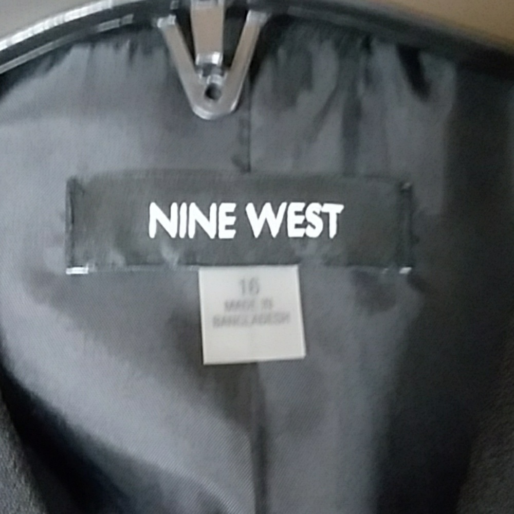 Nine West Women's Notch Collar Crepe Jacket - Picture 4 of 4